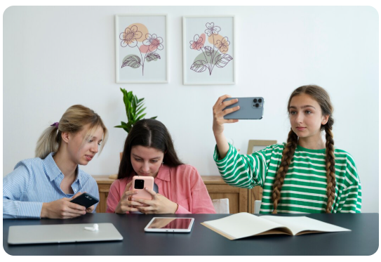 Apakah Kolaborasi dengan Influencer Lokal Masih Relevan di Era Digital Saat Ini?