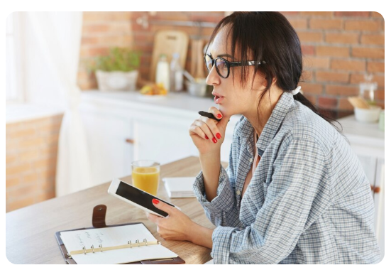 Bagaimana Menulis Caption yang Bikin Orang Beli? Ini Strateginya!