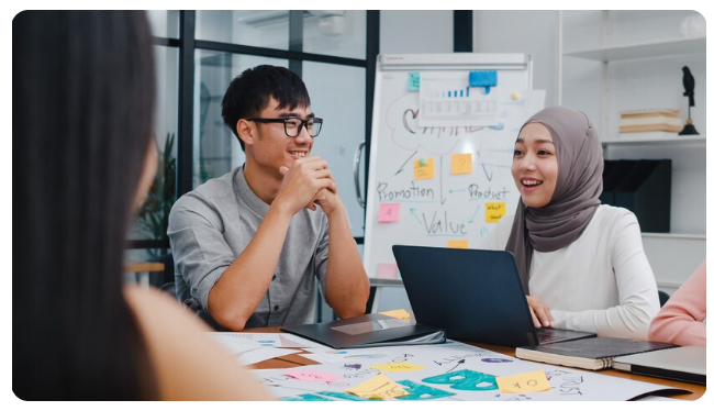 Bagaimana Cara Kombas Bantu UMKM Go Digital? Ini Strategi Nyatanya