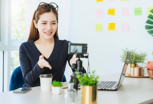 Seberapa Penting Personalisasi Konten Bagi Pelanggan Lokal? Strategi Tepat untuk Menarik Hati Konsumen!