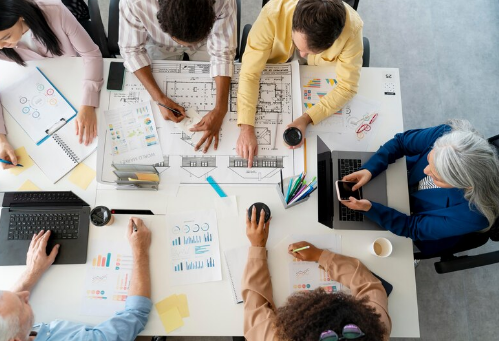 Kombas Bantu Klien di Bagian Bisnis yang Mana? Simak Penjelasannya!